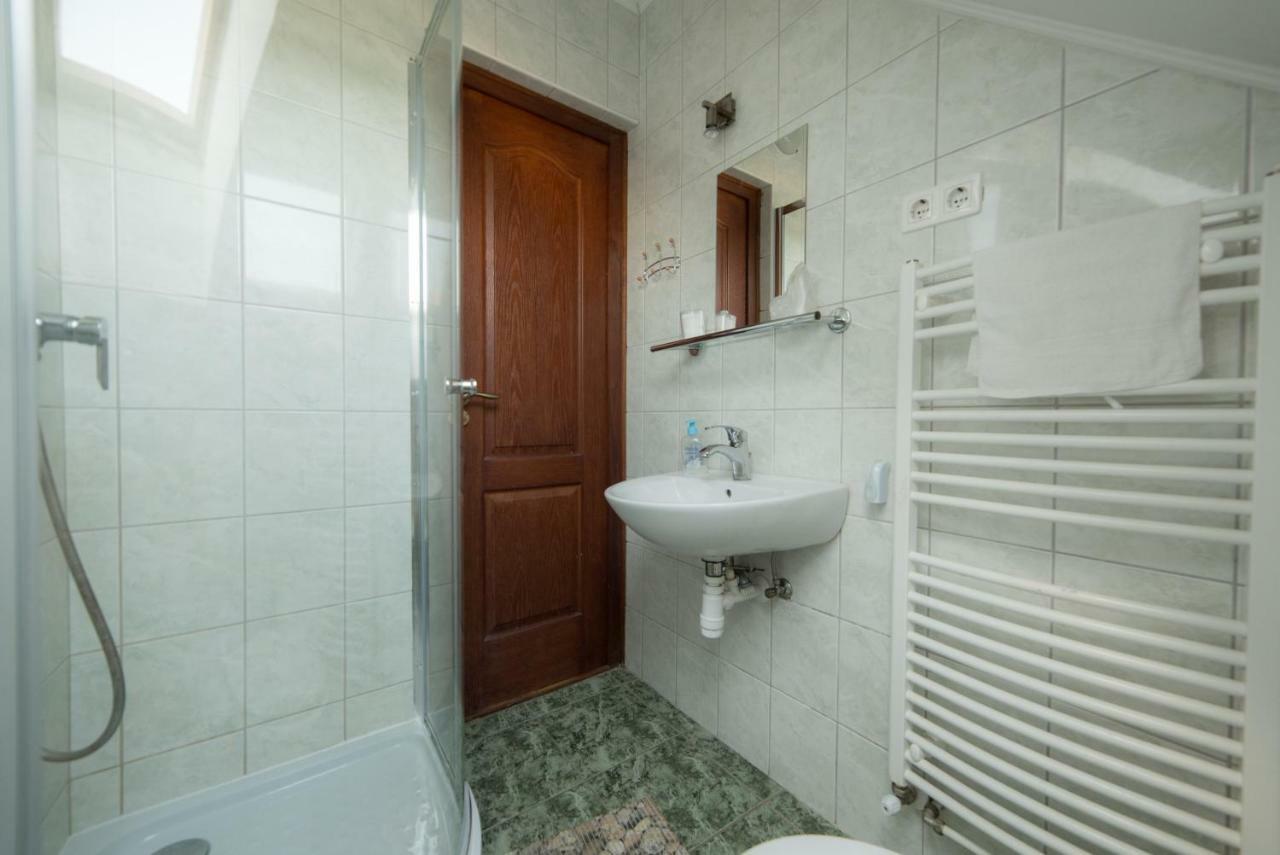 Bibic Vendeghazak Hotell Nagybajom Exteriör bild