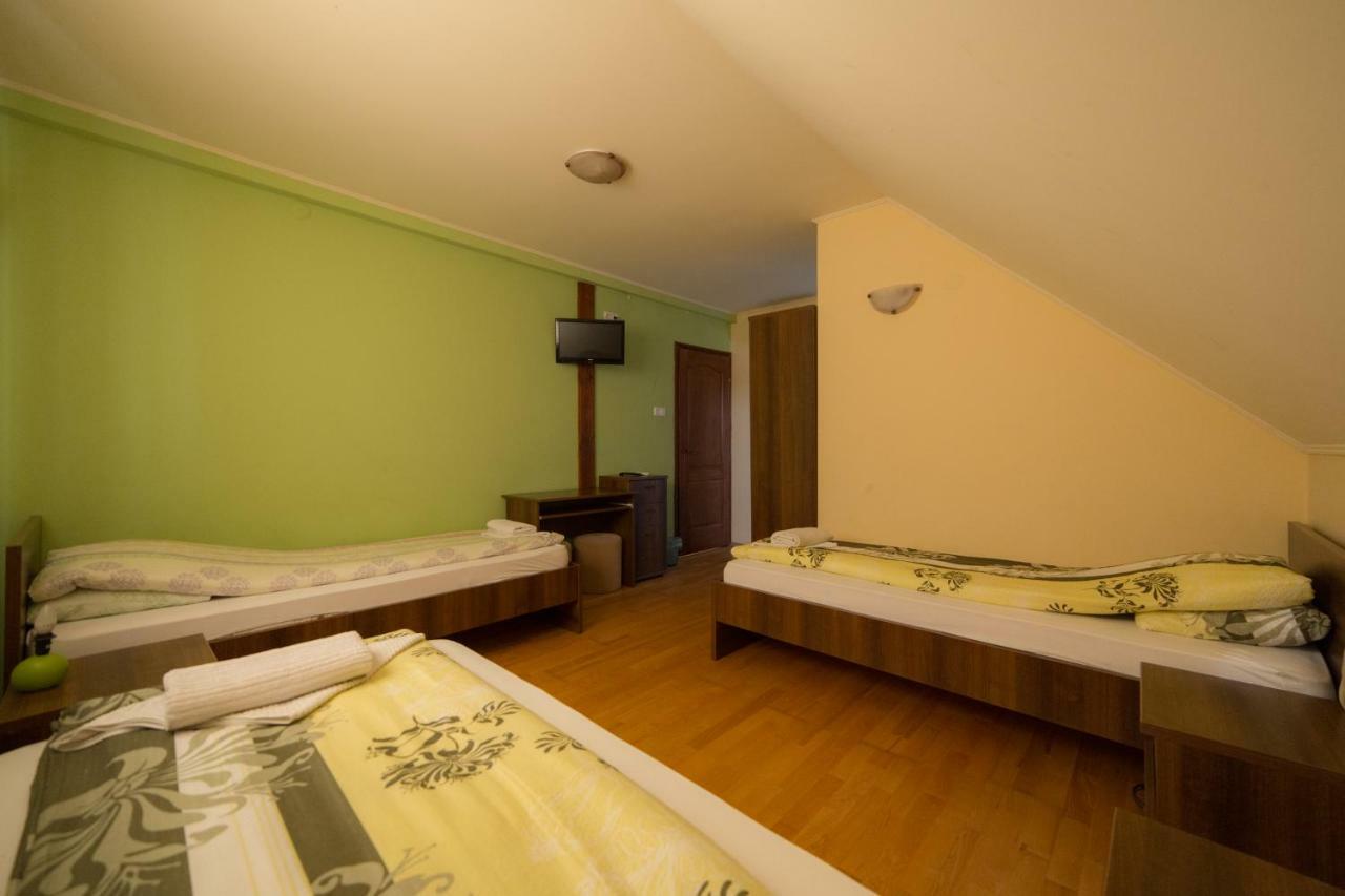 Bibic Vendeghazak Hotell Nagybajom Exteriör bild
